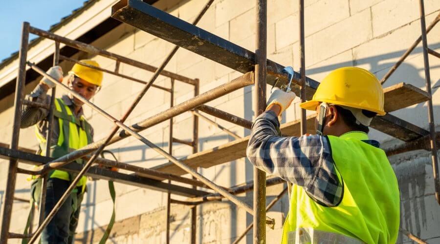 Professional fairlawn roofing services in Washburn, MO